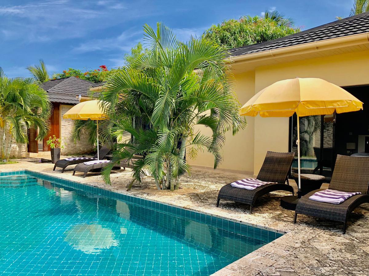 Amber Villas Diani Diani Beach Exterior photo